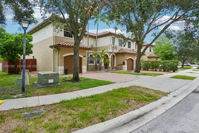 14127 SW 51st Ln, Miramar, FL 33027 - Photo 3