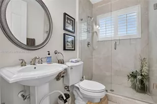 8210 Phoenician Ct, Davie, FL 33328 - Photo 25