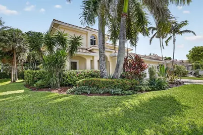 8210 Phoenician Court, Davie, FL 33328 - Photo 3