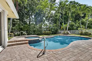 8210 Phoenician Ct, Davie, FL 33328 - Photo 65