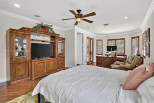 8210 Phoenician Ct, Davie, FL 33328 - Photo 35