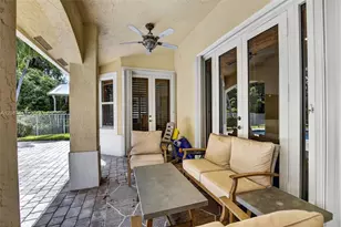 8210 Phoenician Ct, Davie, FL 33328 - Photo 75