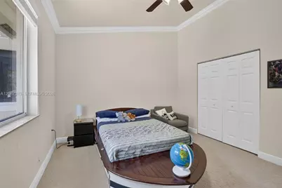 8210 Phoenician Court, Davie, FL 33328 - Photo 47