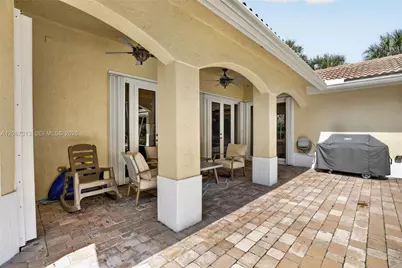 8210 Phoenician Court, Davie, FL 33328 - Photo 65