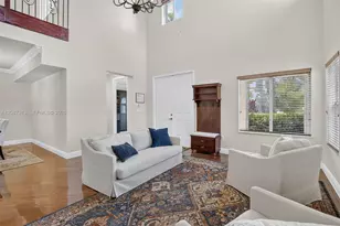 8210 Phoenician Ct, Davie, FL 33328 - Photo 7
