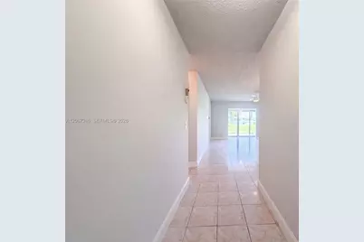 400 SW Golfview Ter #112, Boynton Beach, FL 33426 - Photo 7