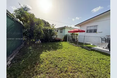 8860 SW 32nd St #front, Miami, FL 33165 - Photo 13