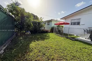 8860 SW 32nd St, Miami, FL 33165 - Photo 13