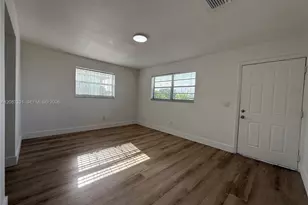 8860 SW 32nd St, Miami, FL 33165 - Photo 3