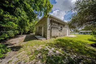 4391 SW 77th Ave, Davie, FL 33328 - Photo 25