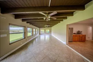 4391 SW 77th Ave, Davie, FL 33328 - Photo 9