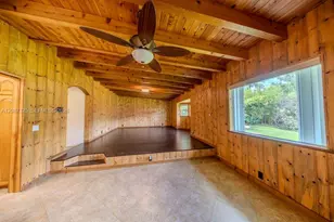 4391 SW 77th Ave, Davie, FL 33328 - Photo 11
