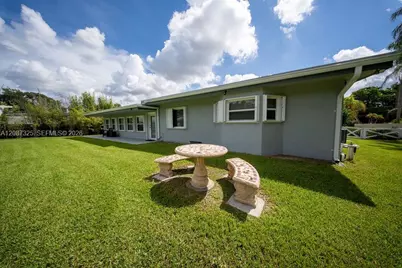 4391 SW 77th Ave, Davie, FL 33328 - Photo 31