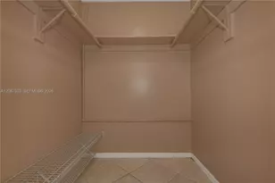 1725 W 60th St, Hialeah, FL 33012 - Photo 21