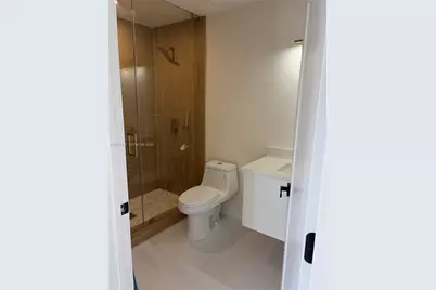 2315 NW 3rd St, Miami, FL 33125 - Photo 3