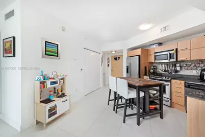 350 S Miami Ave #3802, Miami, FL 33130 - Photo 7