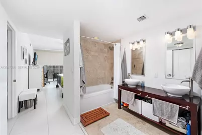 350 S Miami Ave #3802, Miami, FL 33130 - Photo 17