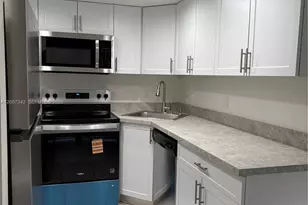 5023 E Society Pl E, West Palm Beach, FL 33415 - Photo 11