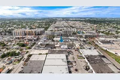 1050 E 24th St, Hialeah, FL 33013 - Photo 41