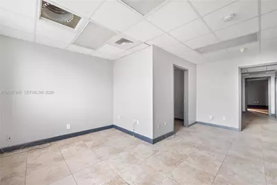 1050 E 24th St, Hialeah, FL 33013 - Photo 21