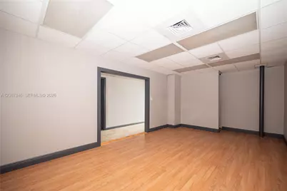 1050 E 24th St, Hialeah, FL 33013 - Photo 27