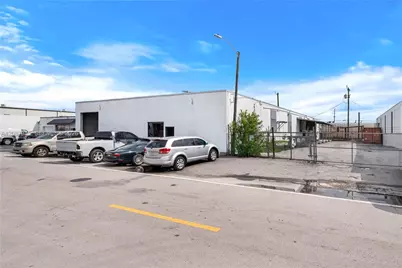 1050 E 24th St, Hialeah, FL 33013 - Photo 37