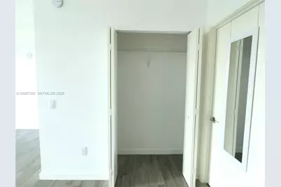 1100 S Miami Ave #1105, Miami, FL 33130 - Photo 9
