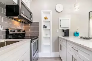 726 8th St, Miami Beach, FL 33139 - Photo 25