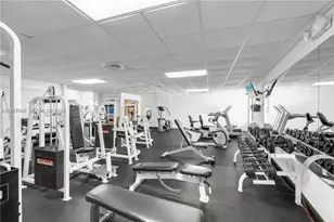 3725 S Ocean Dr, Hollywood, FL 33019 - Photo 23