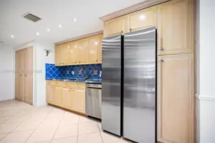 2 Grove Isle Dr, Miami, FL 33133 - Photo 13