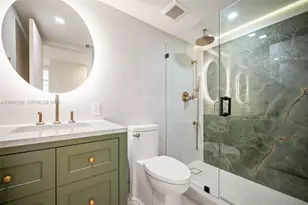 2 Grove Isle Dr, Miami, FL 33133 - Photo 25