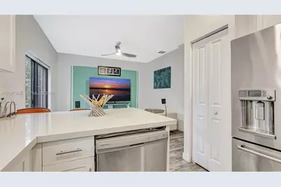 20725 NE 2nd Ct, Miami, FL 33179 - Photo 17