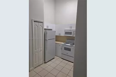 1666 SE 27th Ct #204, Homestead, FL 33035 - Photo 3