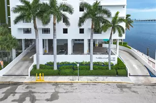 725 NE 22nd St, Miami, FL 33137 - Photo 31