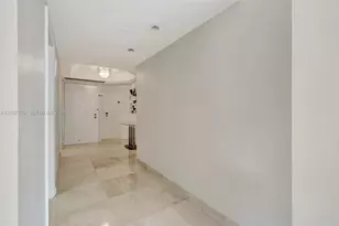 4000 Island Blvd, Aventura, FL 33160 - Photo 3