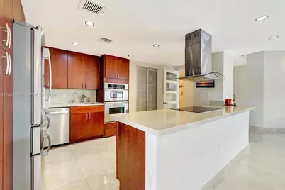 4000 Island Blvd #402, Aventura, FL 33160 - Photo 13