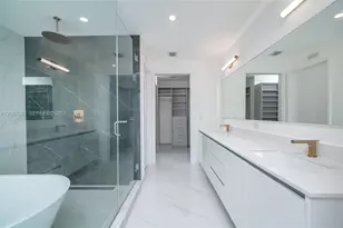 700 NE 24th St, Miami, FL 33137 - Photo 21