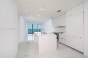700 NE 24th St, Miami, FL 33137 - Photo 7
