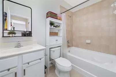 8800 NW 97th Ave #204, Doral, FL 33178 - Photo 9