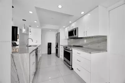 2000 Towerside Ter #1206, Miami, FL 33138 - Photo 17