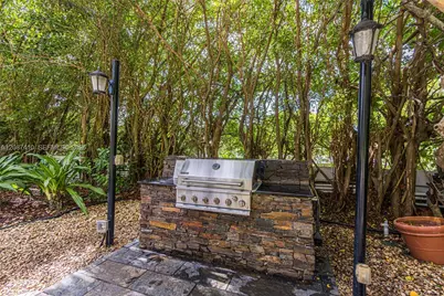 2000 Towerside Ter #1206, Miami, FL 33138 - Photo 47