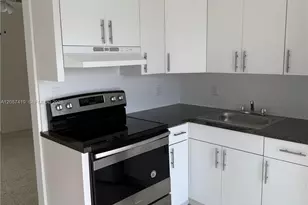 767 SW 9th St, Miami, FL 33130 - Photo 5