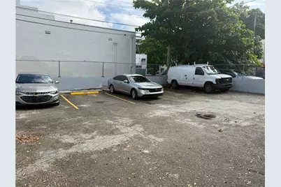 767 SW 9th St #201, Miami, FL 33130 - Photo 13