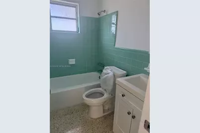 767 SW 9th St #201, Miami, FL 33130 - Photo 9