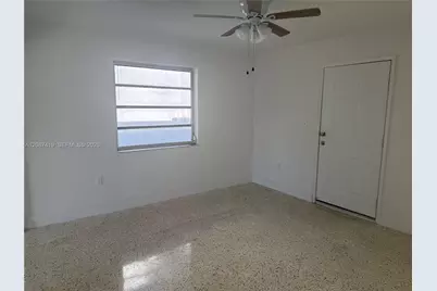 767 SW 9th St #201, Miami, FL 33130 - Photo 5
