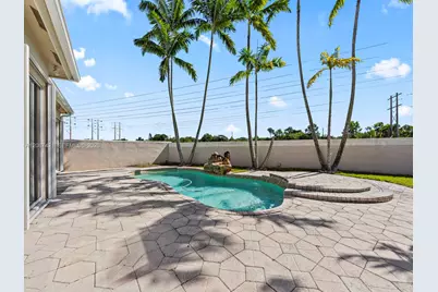 14683 SW 132nd Ave, Miami, FL 33186 - Photo 17