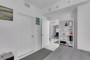253 NE 2nd St, Miami, FL 33132 - Photo 11