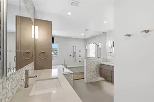 3360 NE 165th St, North Miami Beach, FL 33160 - Photo 27