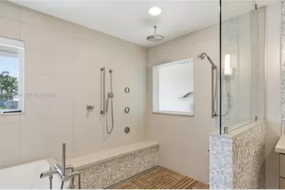 3360 NE 165th St, North Miami Beach, FL 33160 - Photo 29