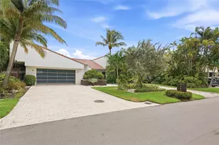 3360 NE 165th St, North Miami Beach, FL 33160 - Photo 3